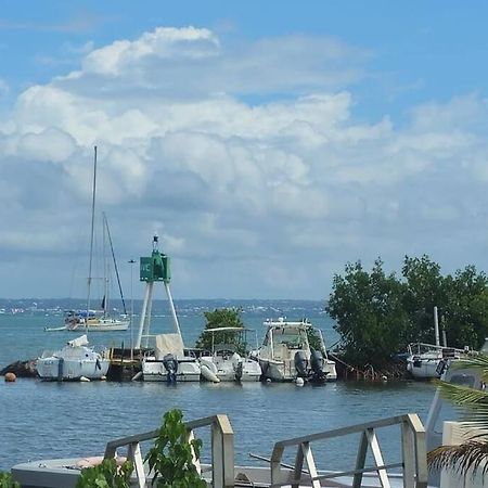 Appartamento Au Coin Du Phare Goyave Esterno foto